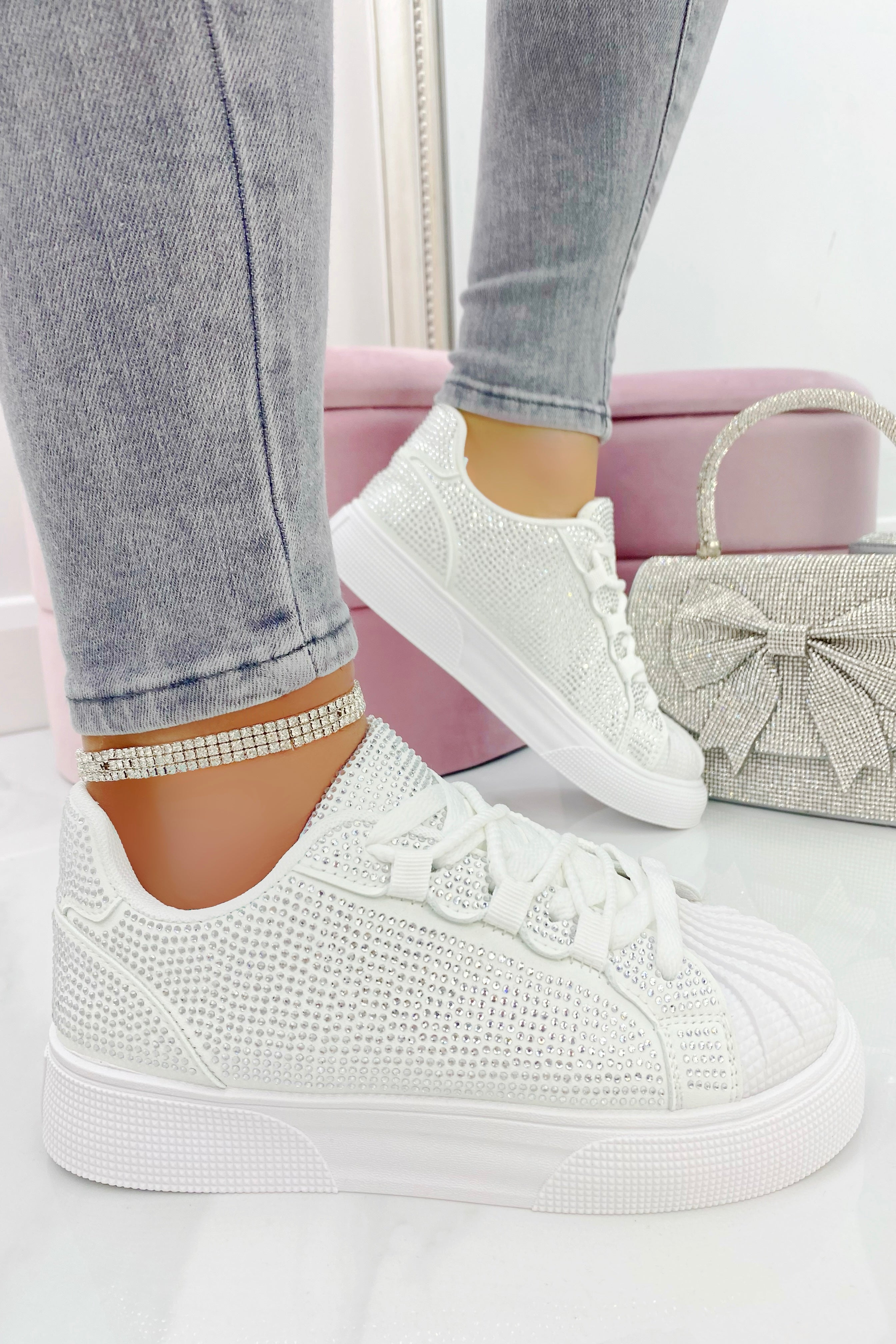 Funkelnde Kristall-Sneaker in Weiß 3