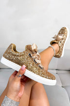 Glitzernde Schnürschuhe in Gold für Damen