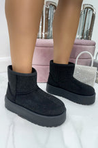 Glitzernde Strass Snugg Mini Boots in Schwarz 2