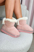 Kristall Faux Fur Schleife Snugg Boots in Rosa für gemütlichen Winterkomfort. 4