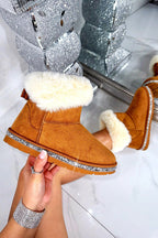 Gemütliche Kristall Faux Wildleder Snuggle Cloud Cuff Fleece Boots in Camel 3