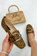 Kristall Imperiale Wildleder Slipper mit glitzernden Akzenten
