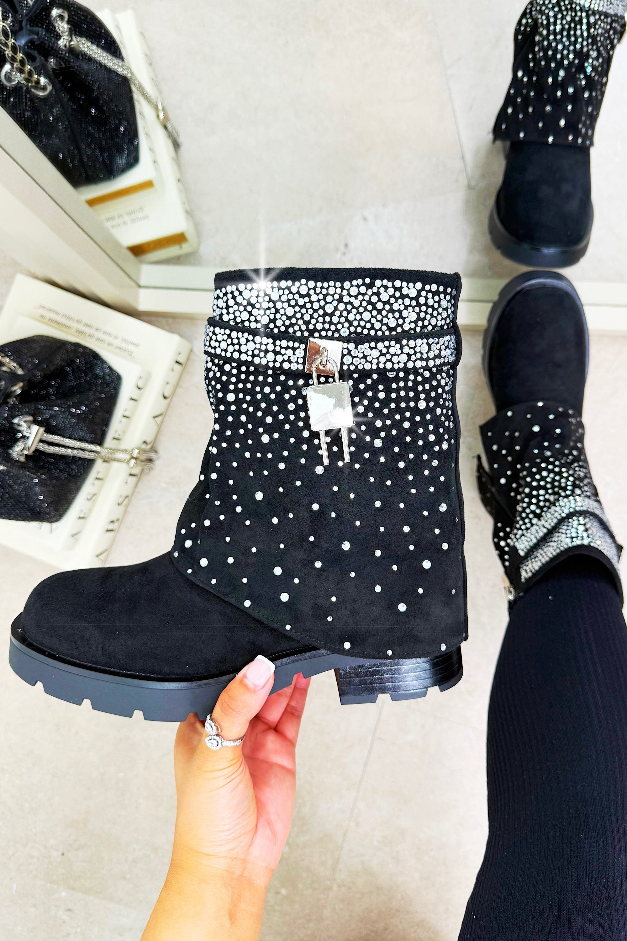 Kristall Starlight Stride Stiefel in Schwarz mit Glamour 2