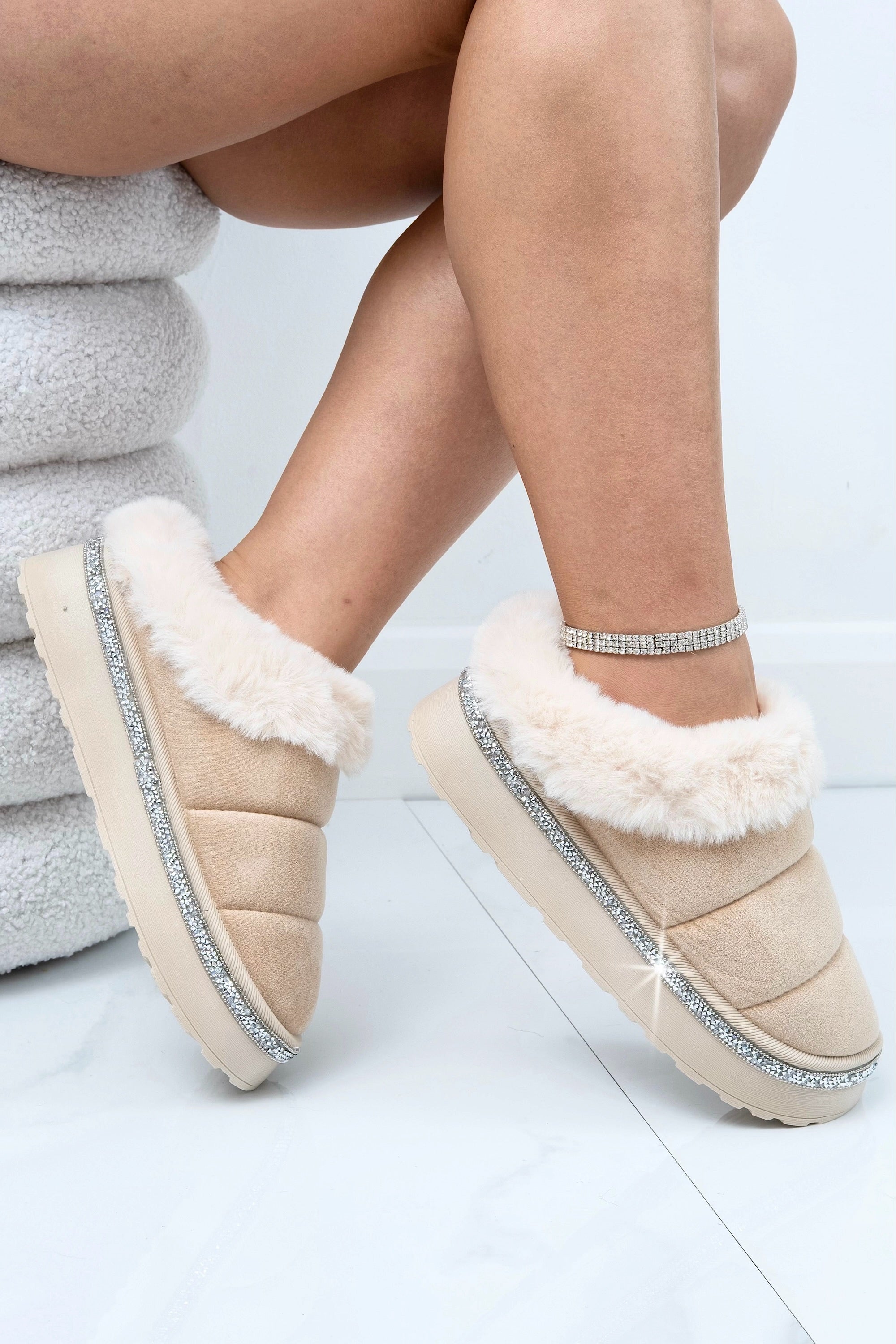 Kristallbesatz Weiche Touch Hausschuhe in Nude für Damen 6