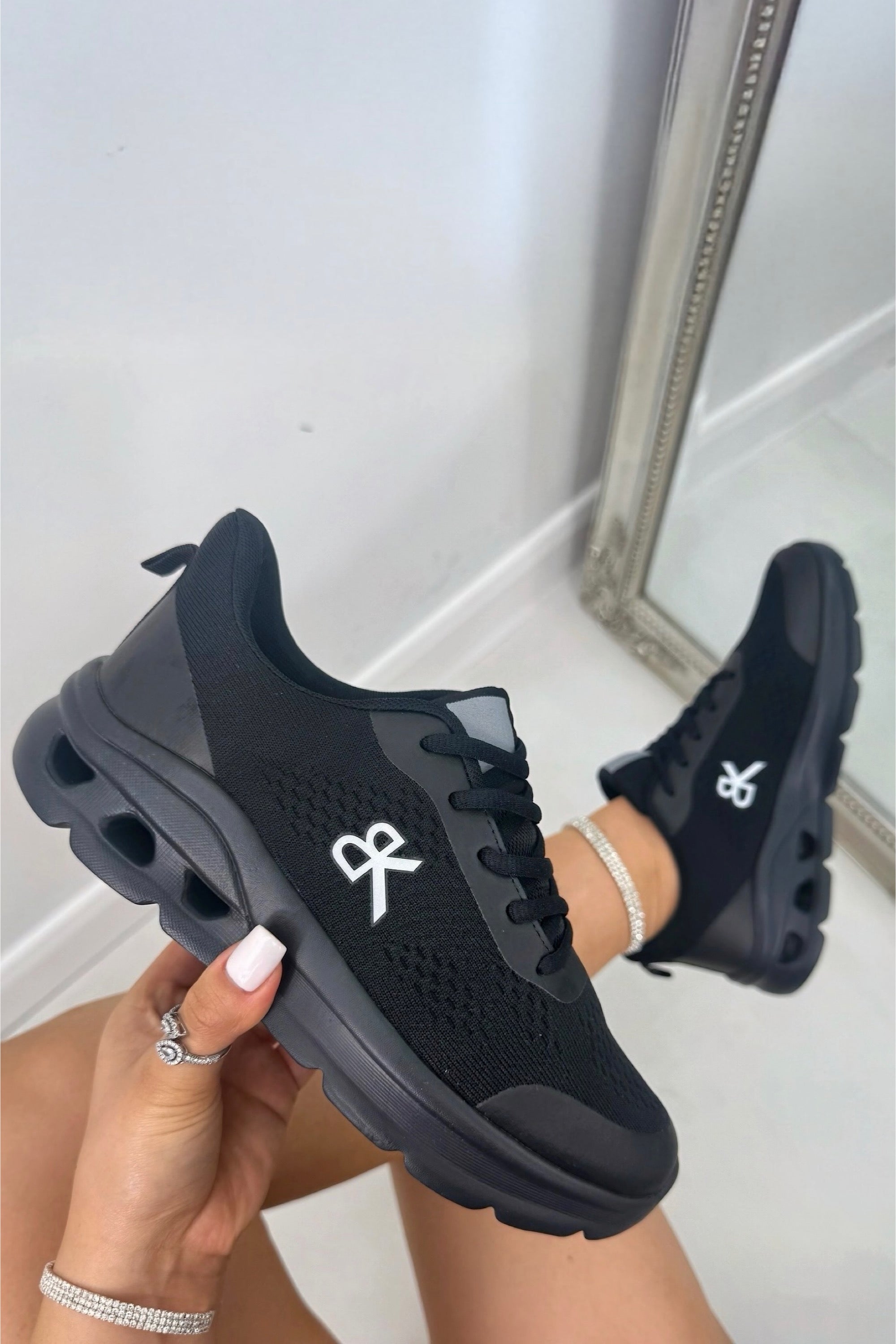 Schnürschuhe Schwarz 2