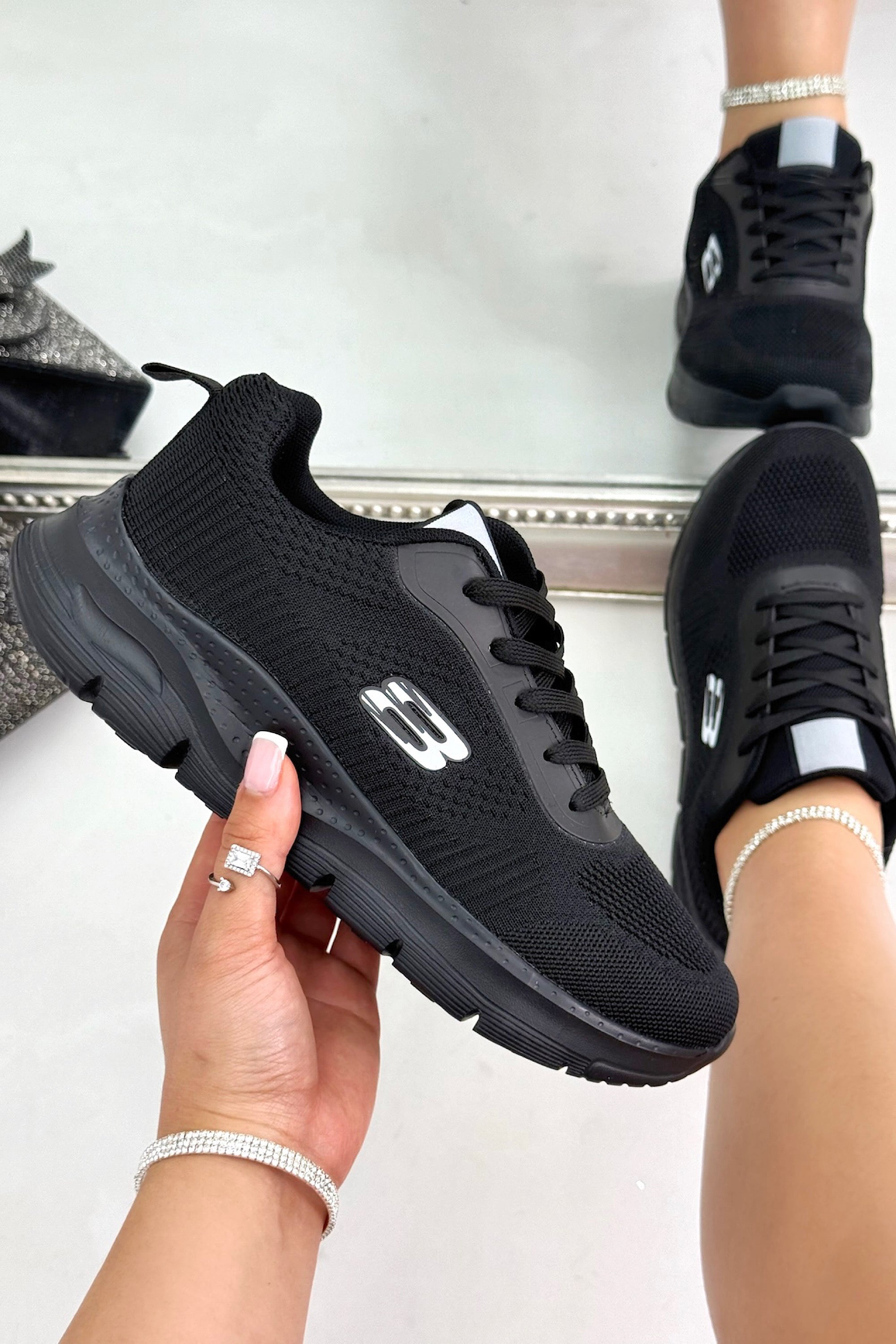 Schnürschuhe Schwarz für den Alltag 2