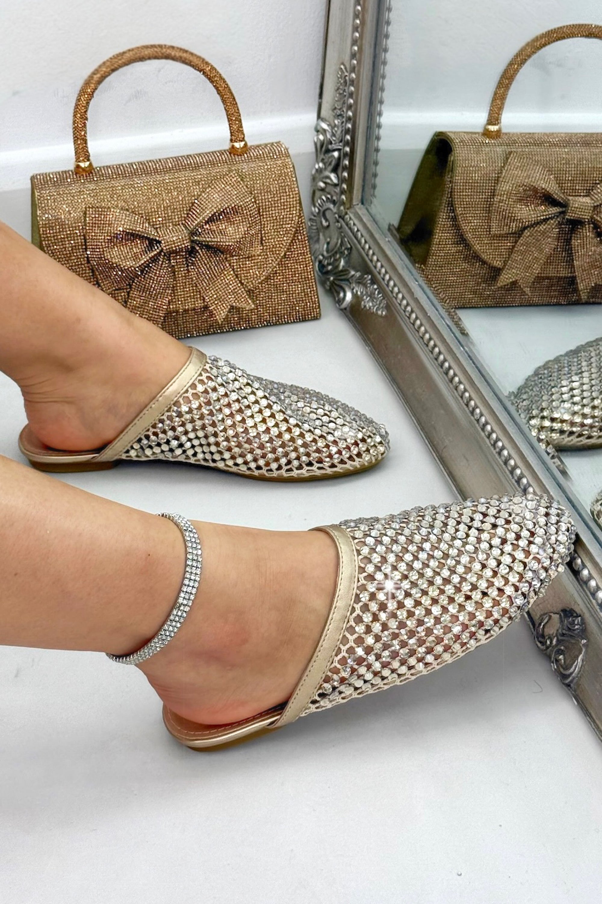Glitzernde Prisma Glow Mule Sliders in Gold für Damen