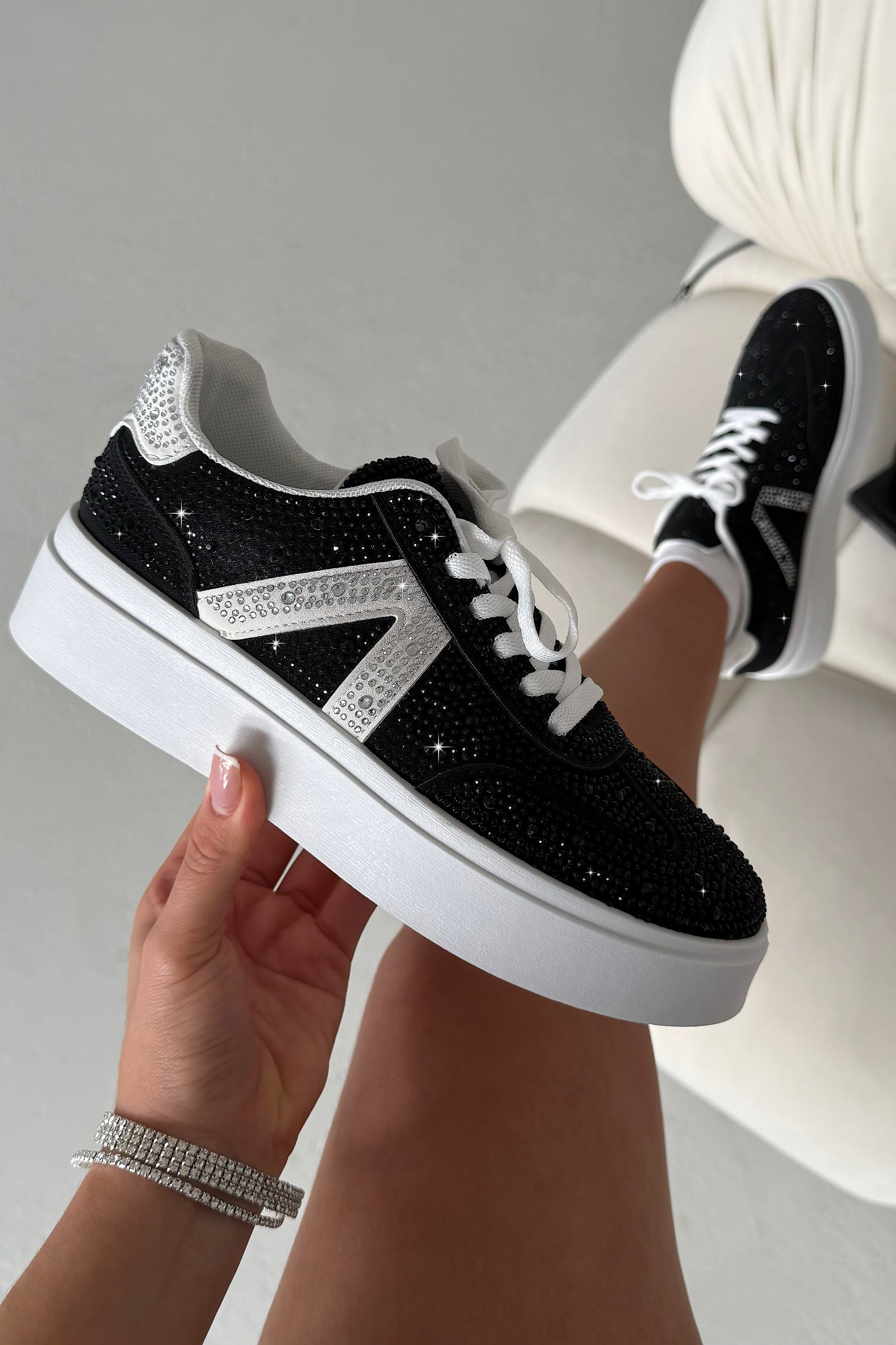 Modische Plattform-Sneaker Schwarz