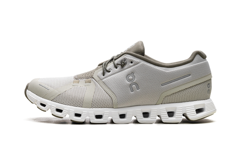 On Running Cloud 5 Chalk Grove Sneaker in Beige mit atmungsaktivem Mesh-Obermaterial. 7