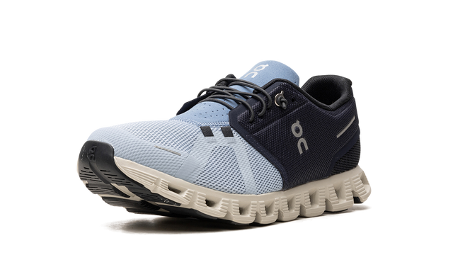 On Running Cloud 5 Sneaker in Mitternacht und Chambray 4