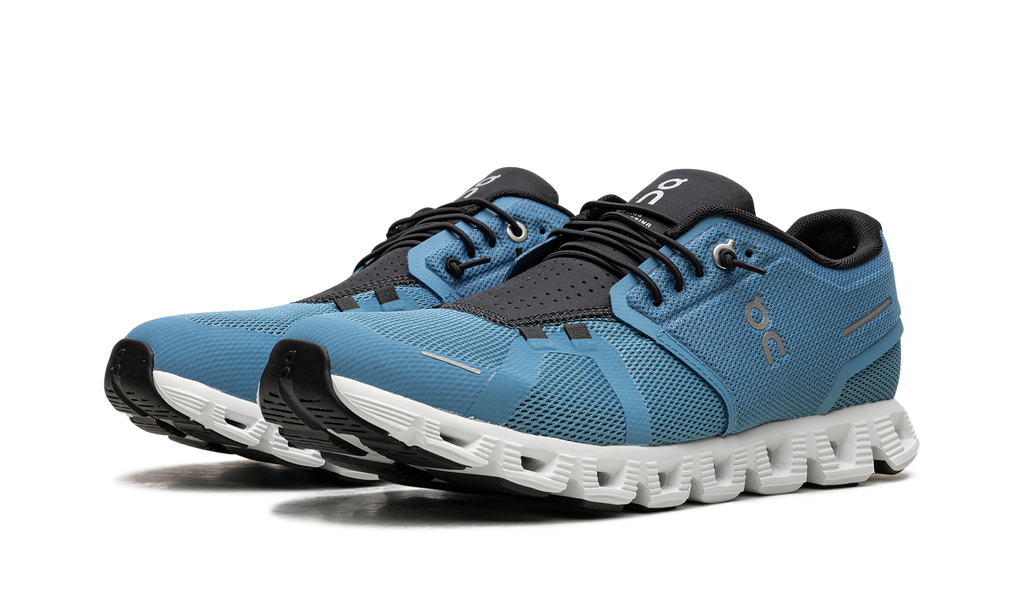 On Running Cloud 5 Sneaker in Niagara Blau und Schwarz, atmungsaktiv und leicht. 2