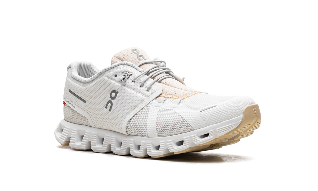 On Running Cloud 5 Push Laufschuhe in Ivory Savannah für Komfort und Agilität. 5