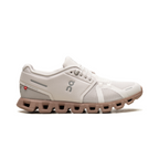 On Running Cloud On 5 Sand Rosebrown elegante Laufschuhe für Damen
