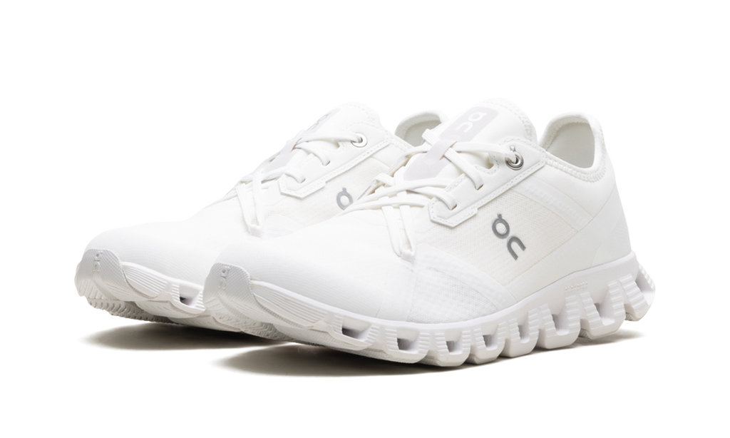 On Running Cloud X 3AD nachhaltiger Sneaker in Weiß 2