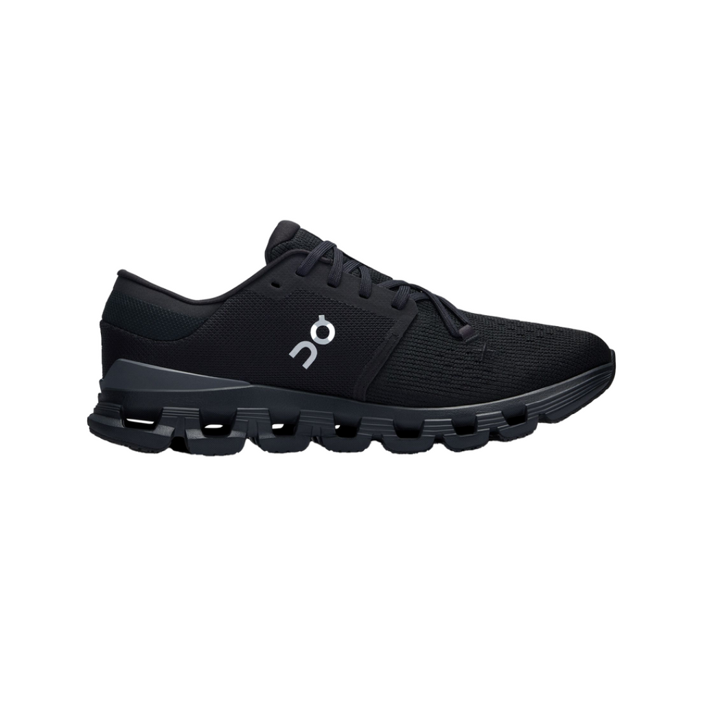 On Running Cloud X 4 in Schwarz für Damen, ideal für Sport und Alltag.