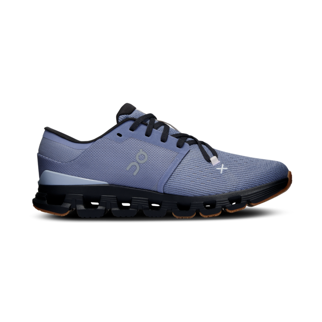 On Running Cloud X 4 Feder Schwarz sportlicher Laufschuh