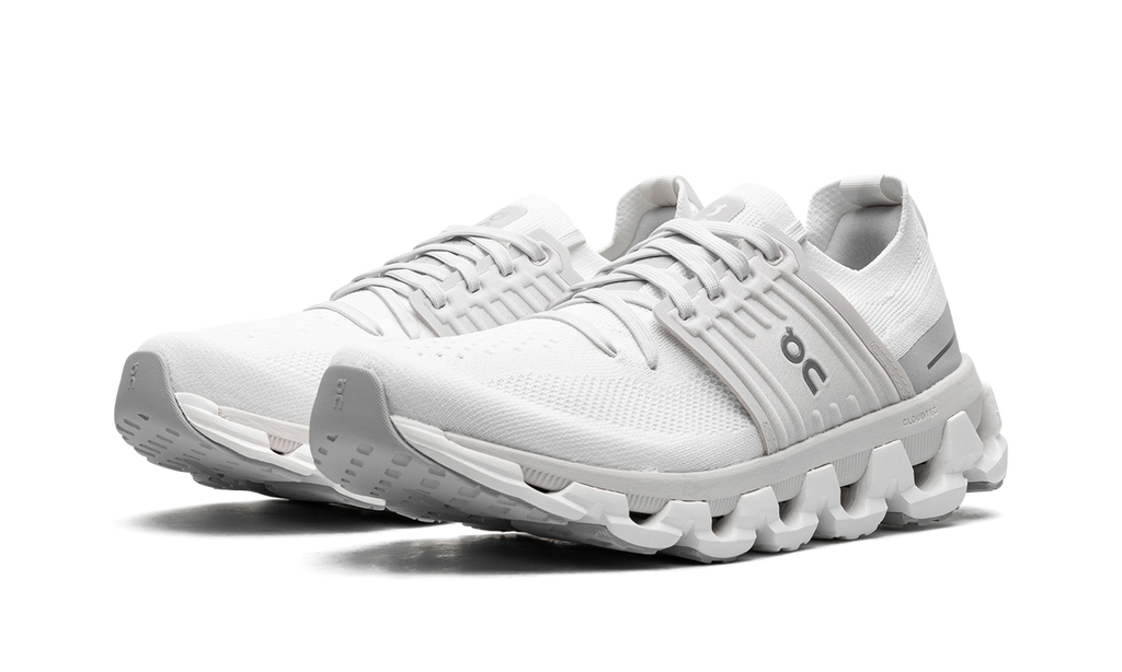On Running Cloudswift 3 in Weiß Frost für Frauen, atmungsaktiv und elegant. 2