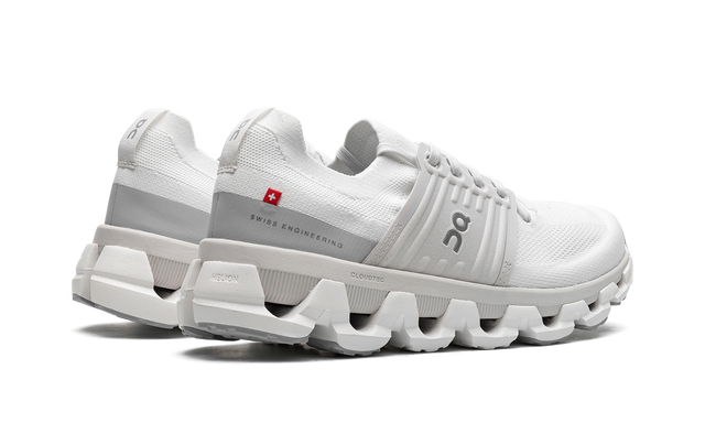 On Running Cloudswift 3 in Weiß Frost für Frauen, atmungsaktiv und elegant. 3