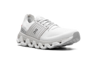 On Running Cloudswift 3 in Weiß Frost für Frauen, atmungsaktiv und elegant. 5