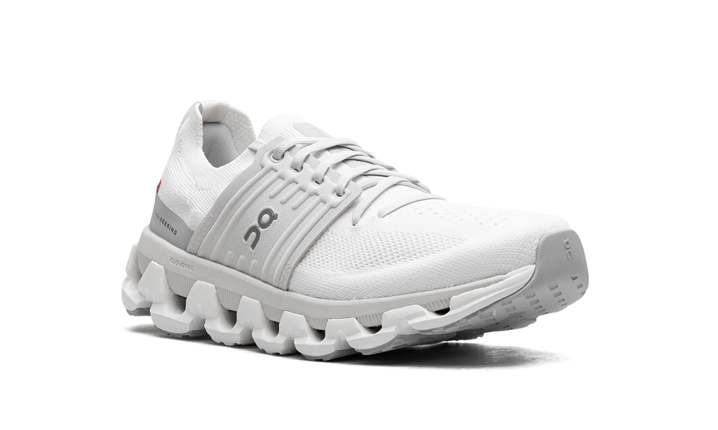 On Running Cloudswift 3 in Weiß Frost für Frauen, atmungsaktiv und elegant. 5
