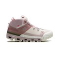On Running Cloudtrax Sneaker in Rose Ivory für Damen und Herren.