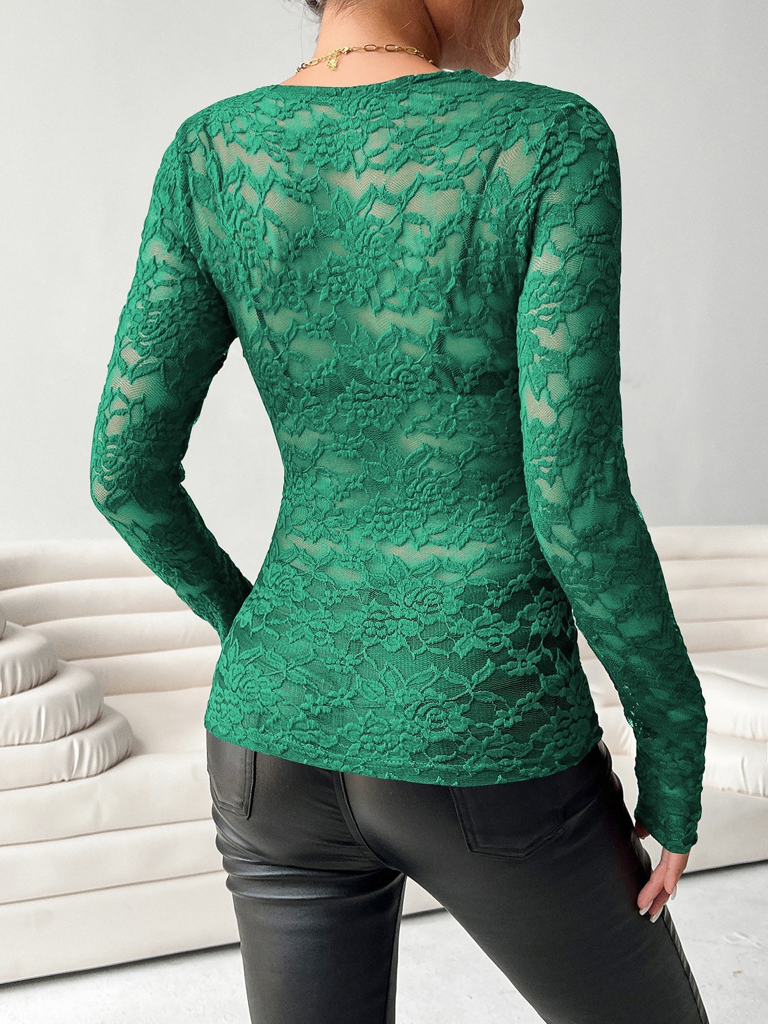 Elegantes Spitzen V-Ausschnitt Langarmtop für besondere Anlässe. 22