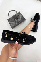 Elegante schwarze Samt Charme Luxe Schnürloafer für Damen.