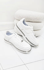 Sportliche Sneaker Weiß mit Kristallbesatz 5